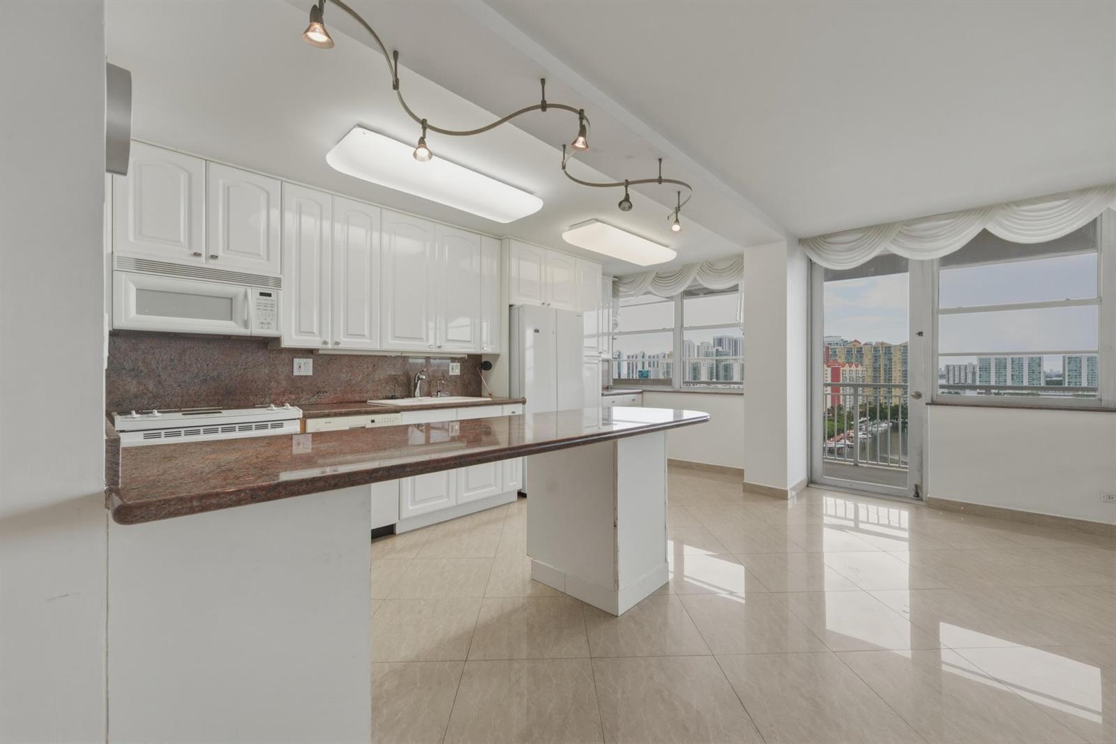 1719 2 / 2 1275 sq. ft. $ 2026-09-13 0 Photo