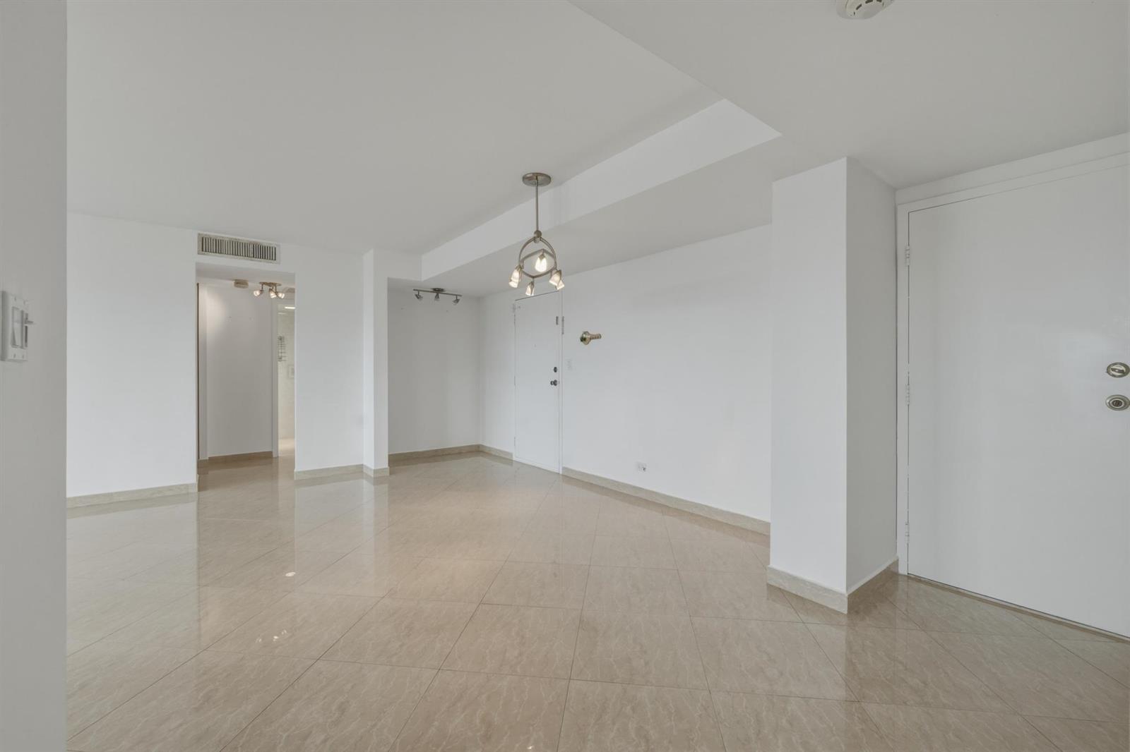 1719 2 / 2 1275 sq. ft. $ 2026-09-13 0 Photo