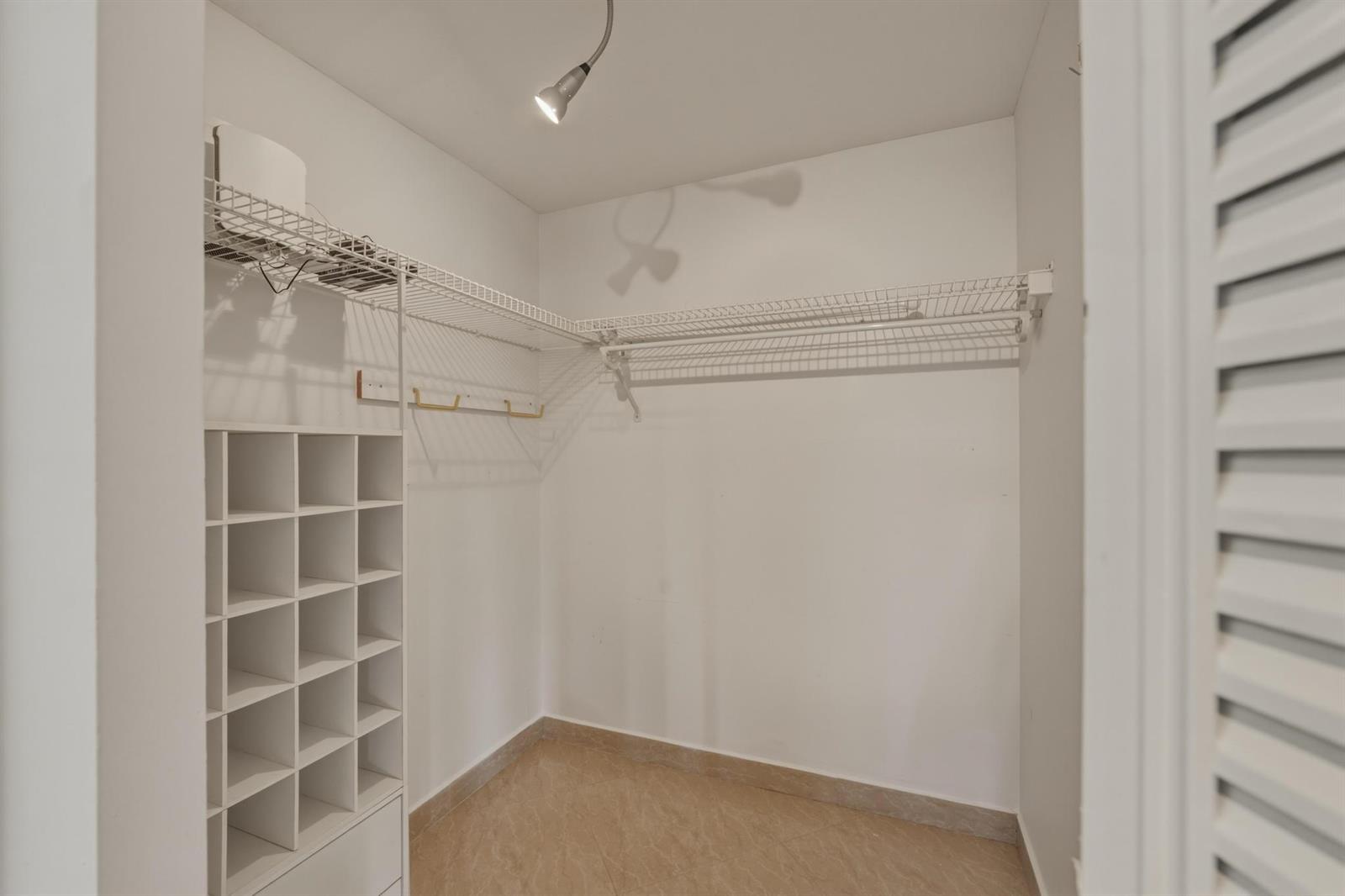 1719 2 / 2 1275 sq. ft. $ 2026-09-13 0 Photo