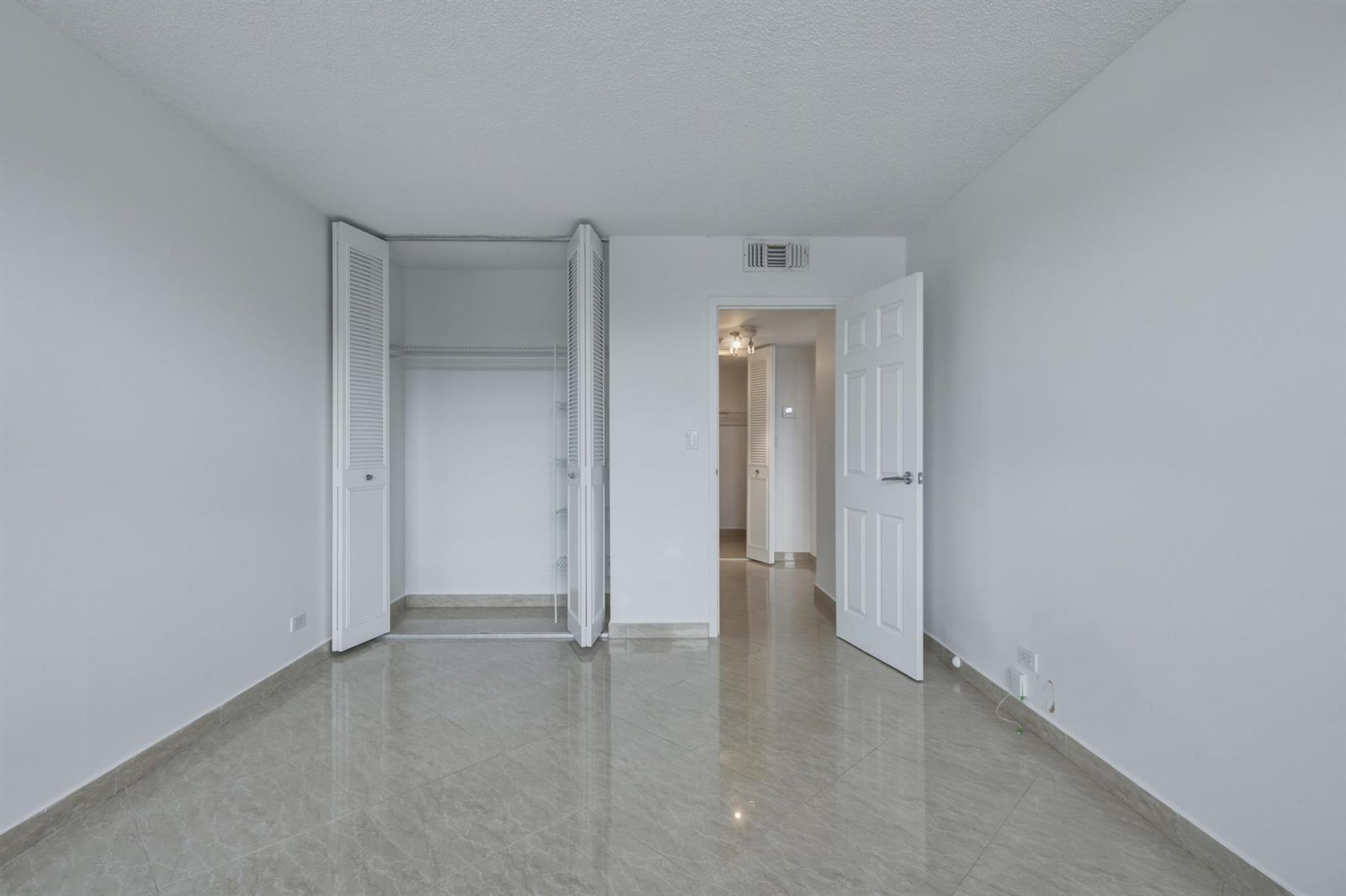 1719 2 / 2 1275 sq. ft. $ 2026-09-13 0 Photo