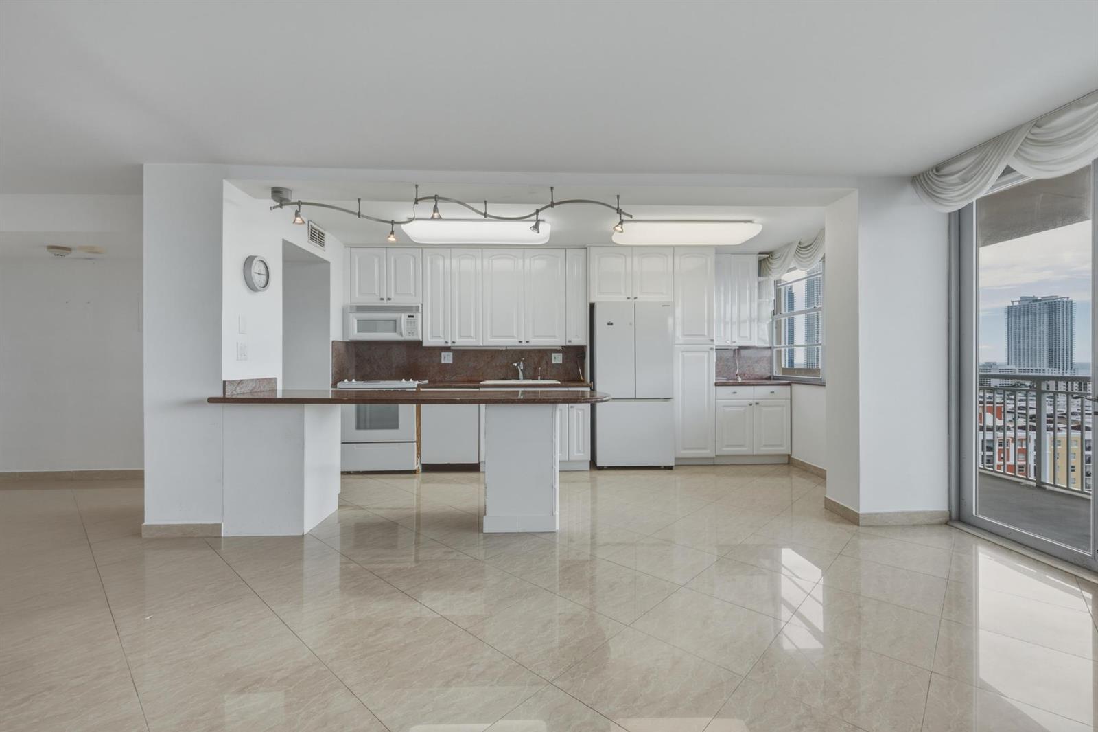 1719 2 / 2 1275 sq. ft. $ 2026-09-13 0 Photo