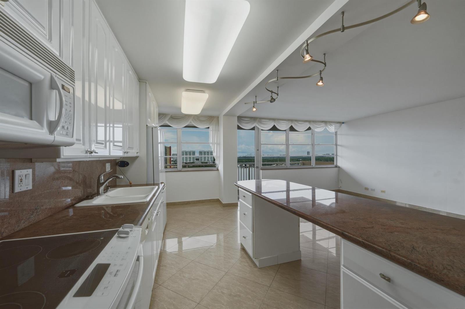 1719 2 / 2 1275 sq. ft. $ 2026-09-13 0 Photo