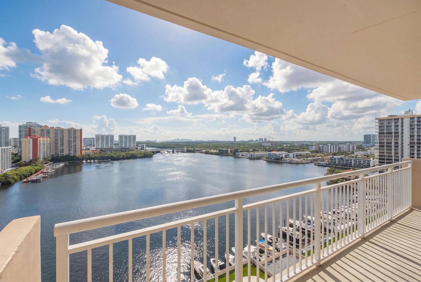 1719 2 / 2 1275 sq. ft. $ 2026-09-13 0 Photo