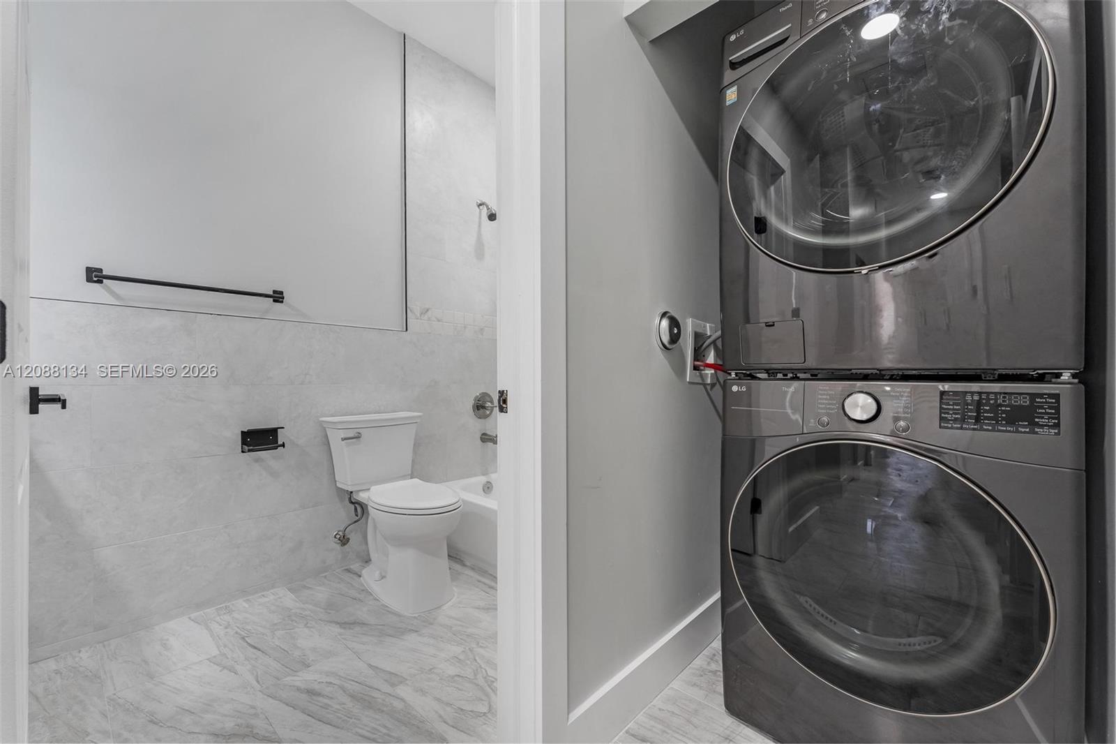 Ver detalles / 4407 sq. ft. $ 2026-09-12 0 foto