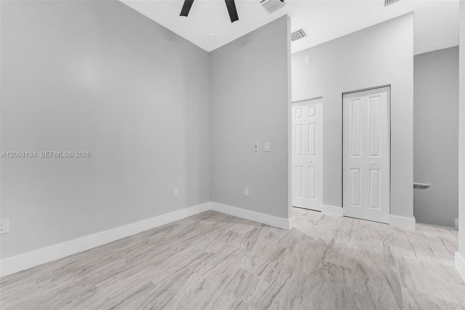 Ver detalles / 4407 sq. ft. $ 2026-09-12 0 foto