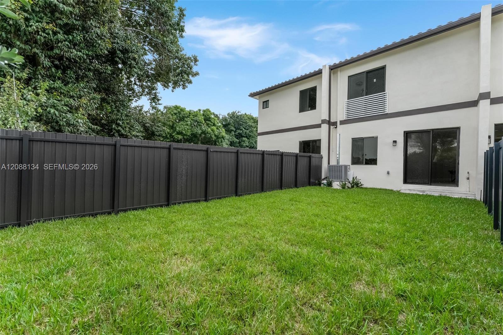 Ver detalles / 4407 sq. ft. $ 2026-09-12 0 foto