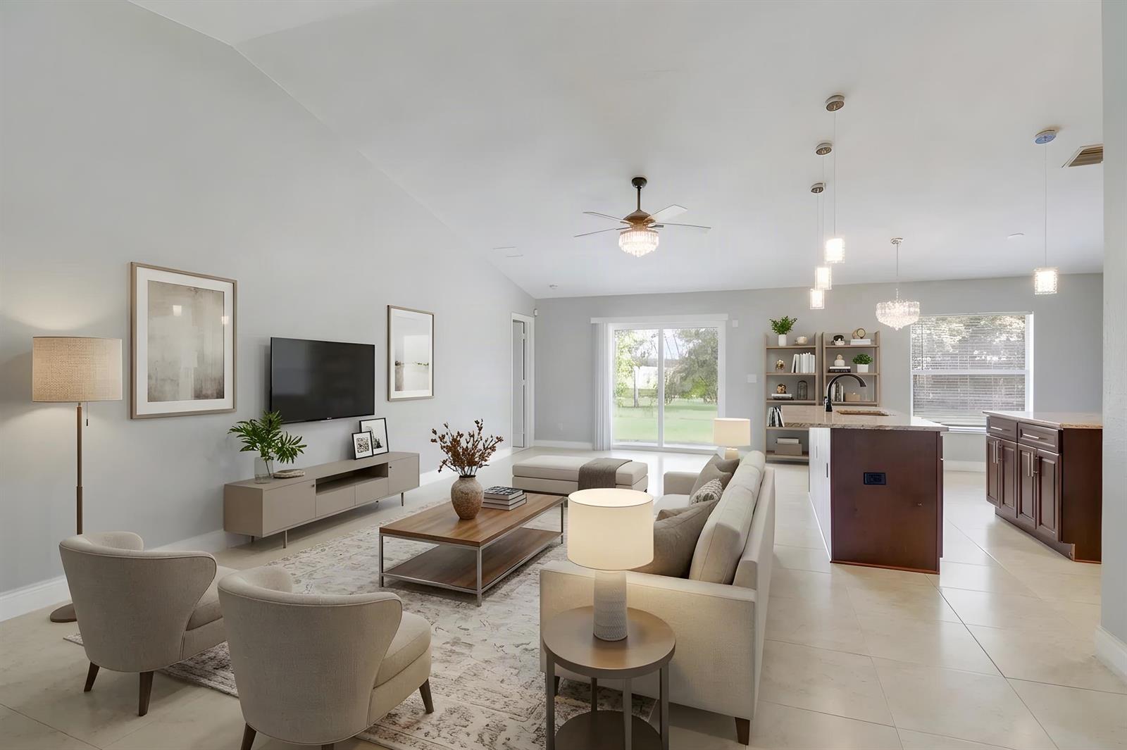 825 4 / 2 2340 sq. ft. $ 2026-09-14 0 foto