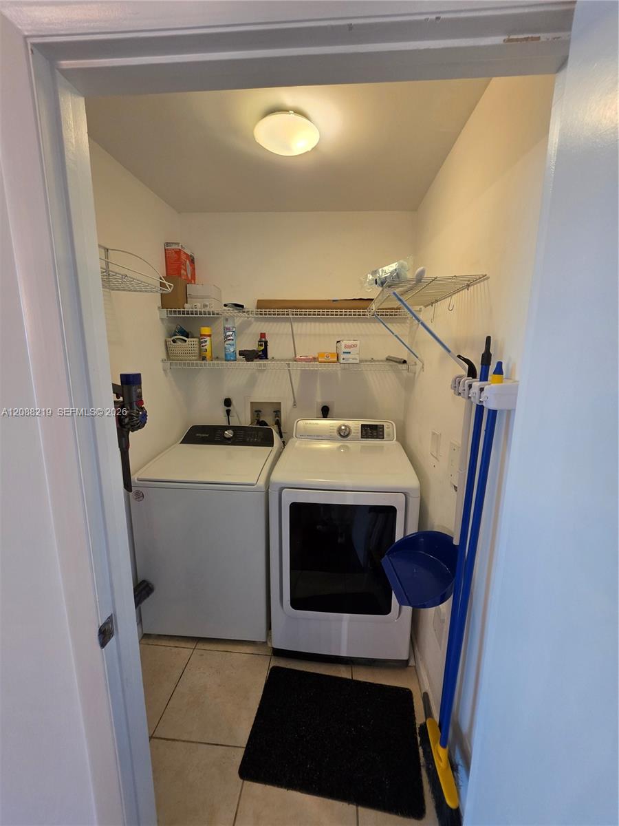 washer & dryer inside