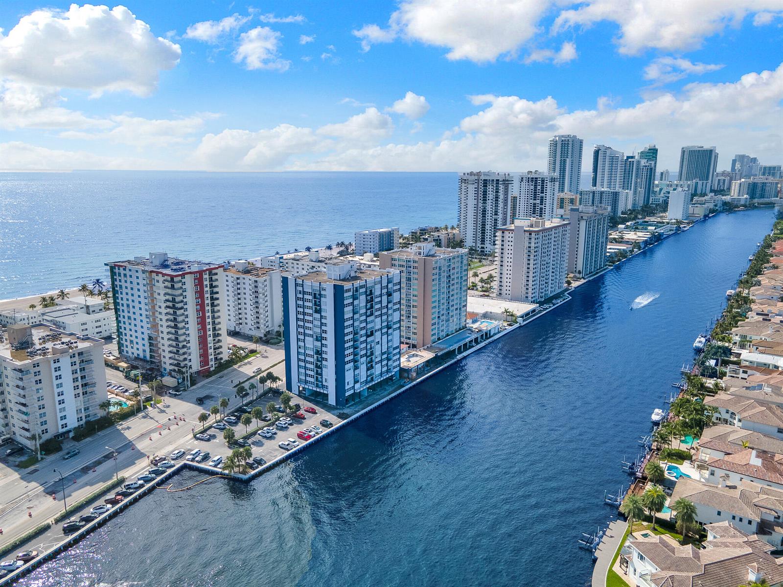 1400-S-Ocean-Dr_03_MLS