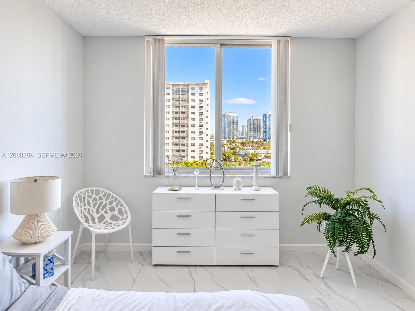 See details 717 1 / 2 762 sq. ft. $ 2026-09-13 0 Photo