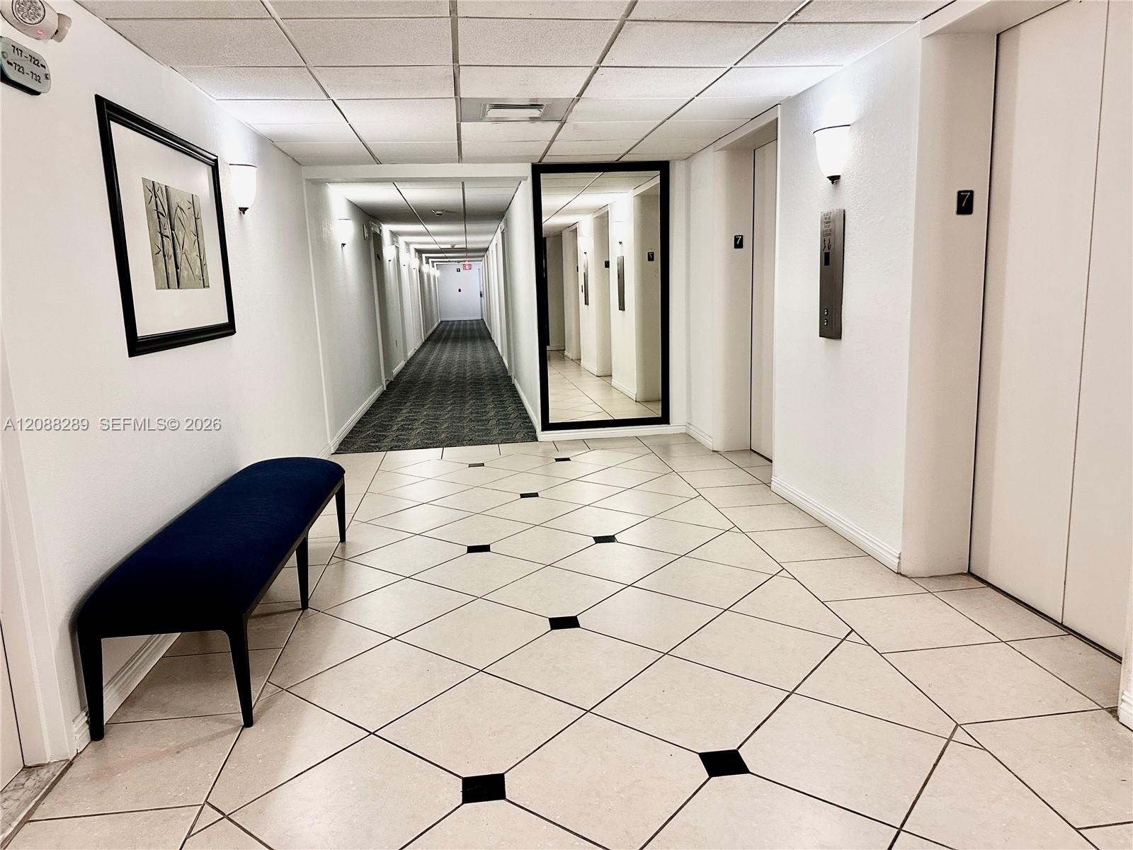 See details 717 1 / 2 762 sq. ft. $ 2026-09-13 0 Photo
