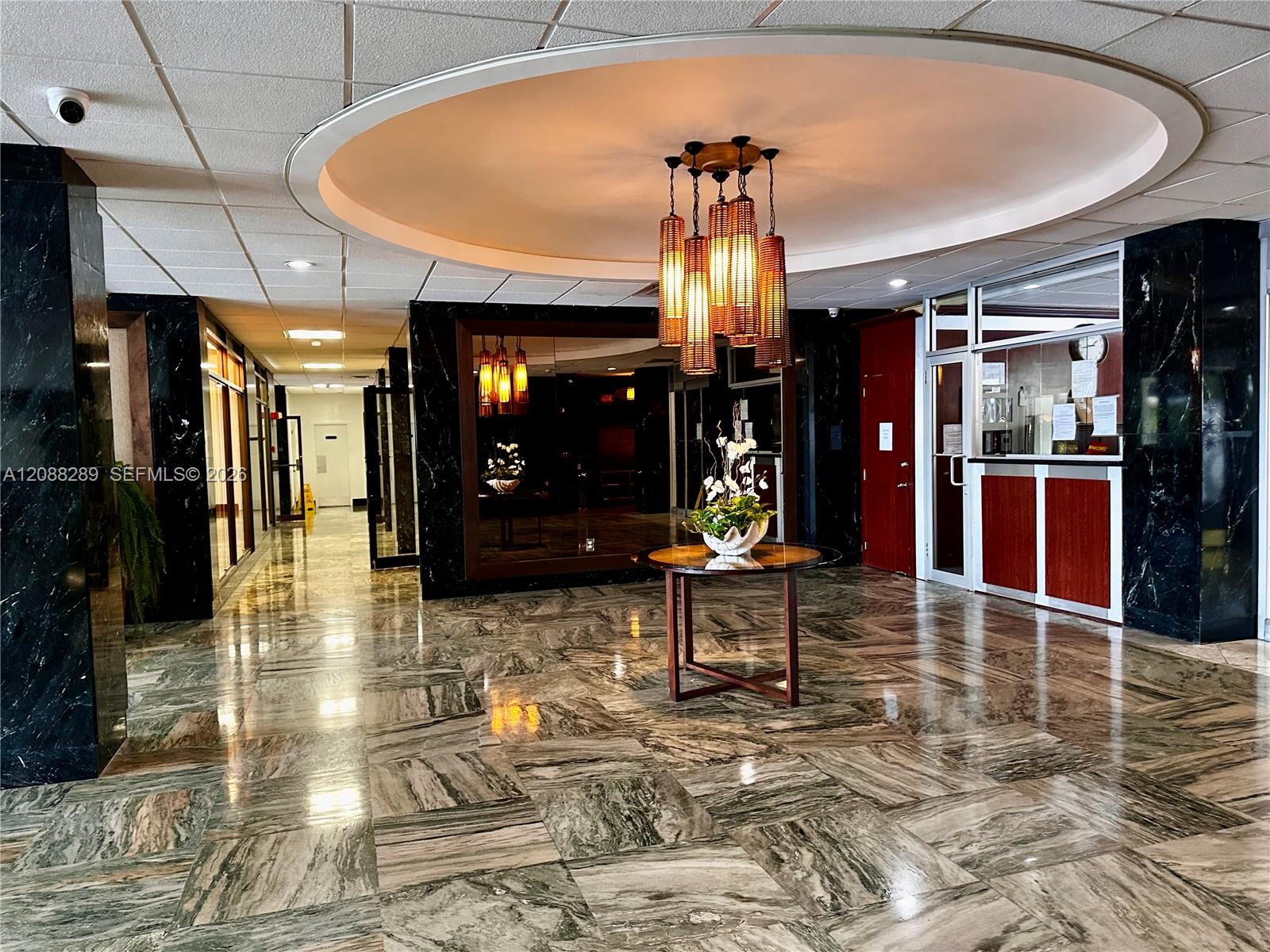 See details 717 1 / 2 762 sq. ft. $ 2026-09-13 0 Photo