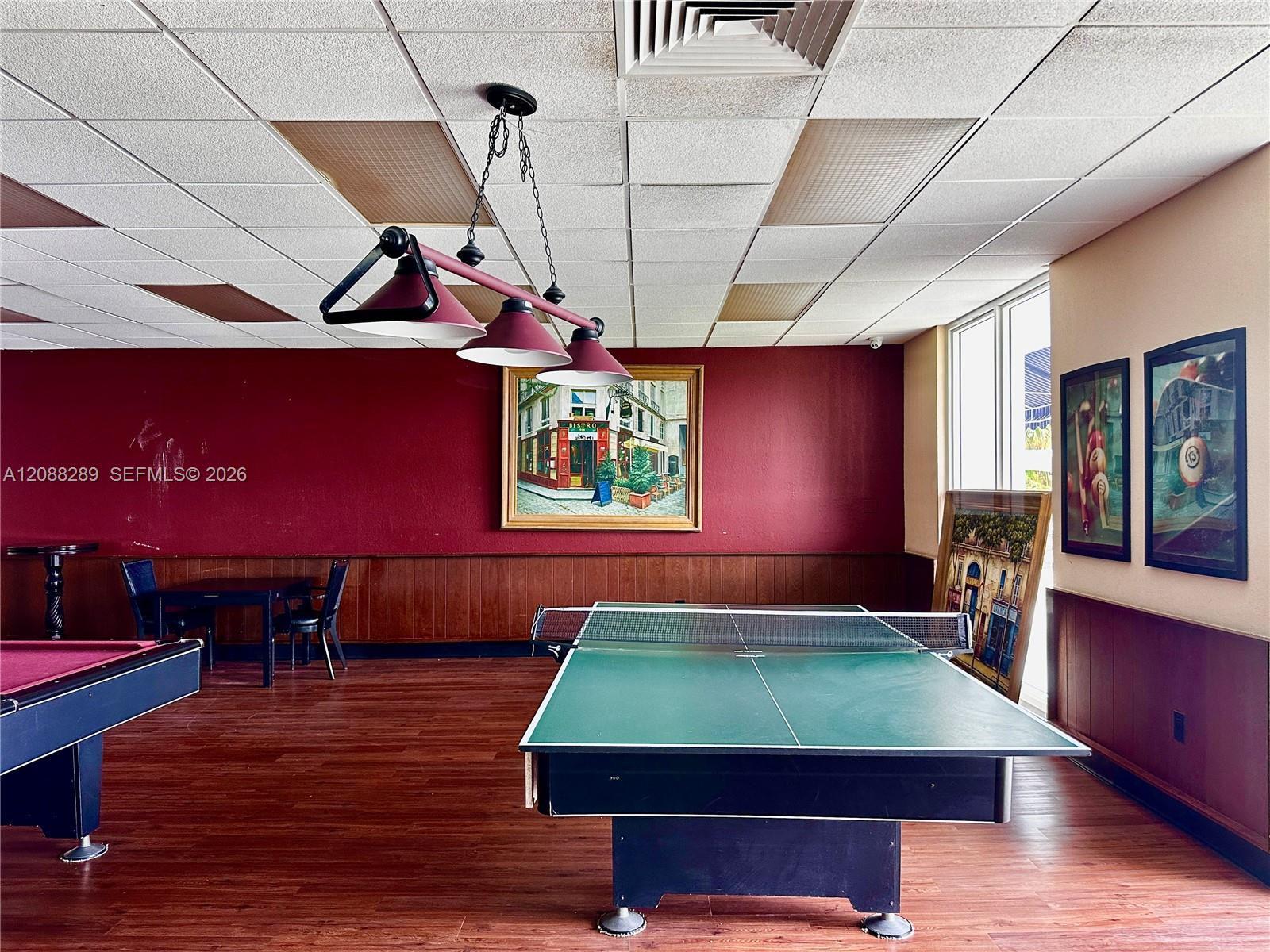 See details 717 1 / 2 762 sq. ft. $ 2026-09-13 0 Photo
