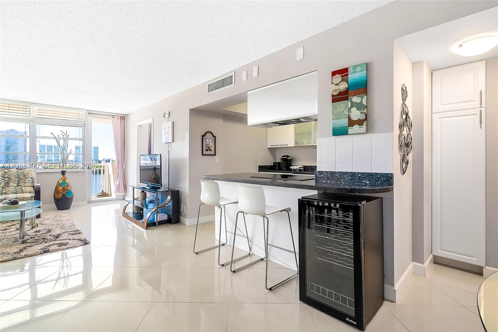 See details 801 2 / 2 975 sq. ft. $ 2026-09-13 0 Photo