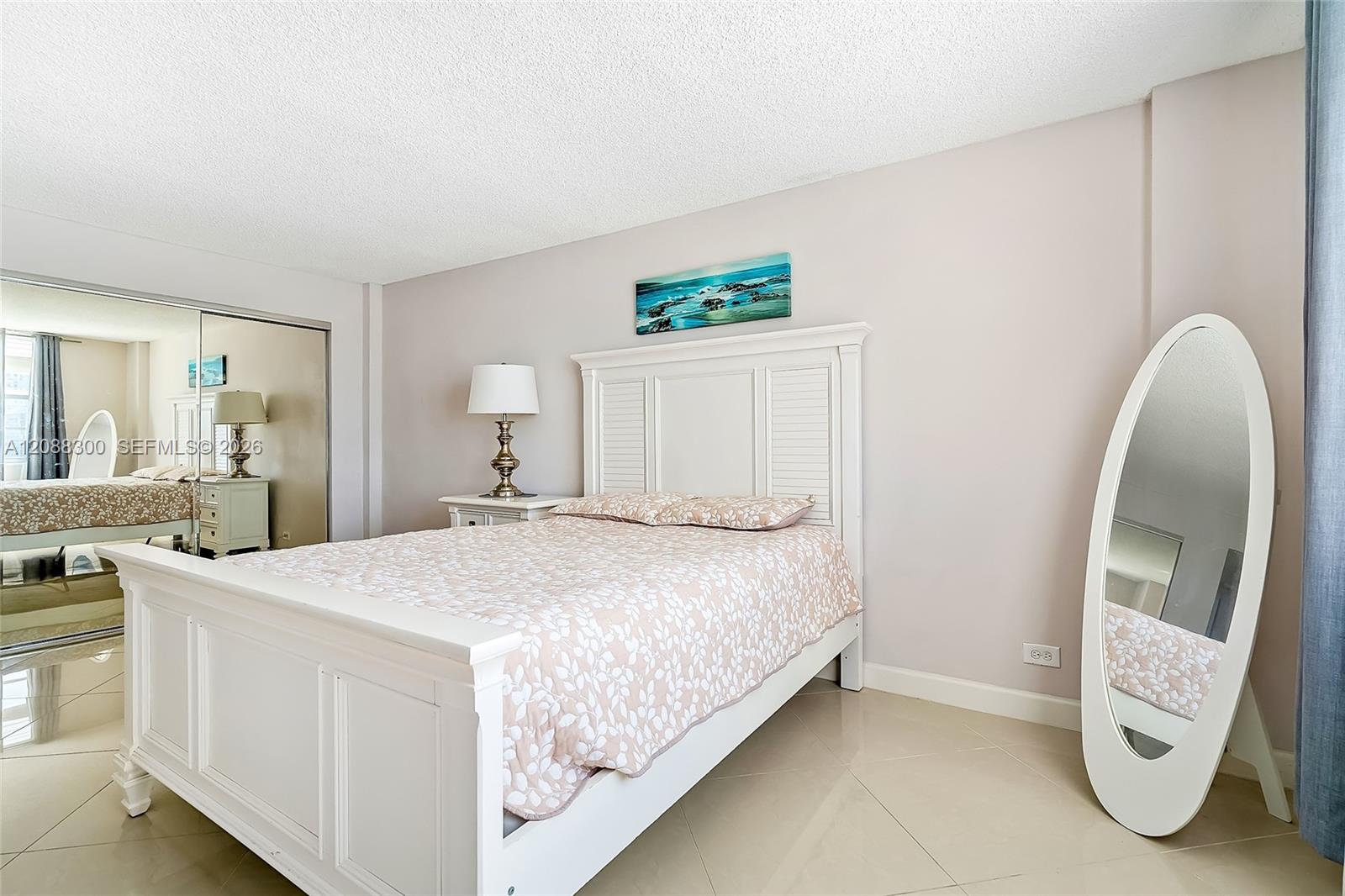 See details 801 2 / 2 975 sq. ft. $ 2026-09-13 0 Photo
