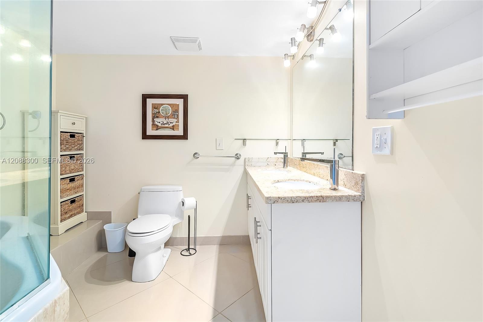 See details 801 2 / 2 975 sq. ft. $ 2026-09-13 0 Photo
