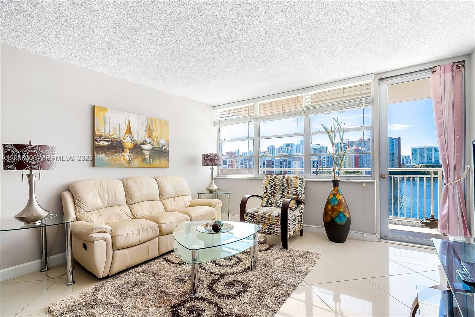 See details 801 2 / 2 975 sq. ft. $ 2026-09-13 0 Photo