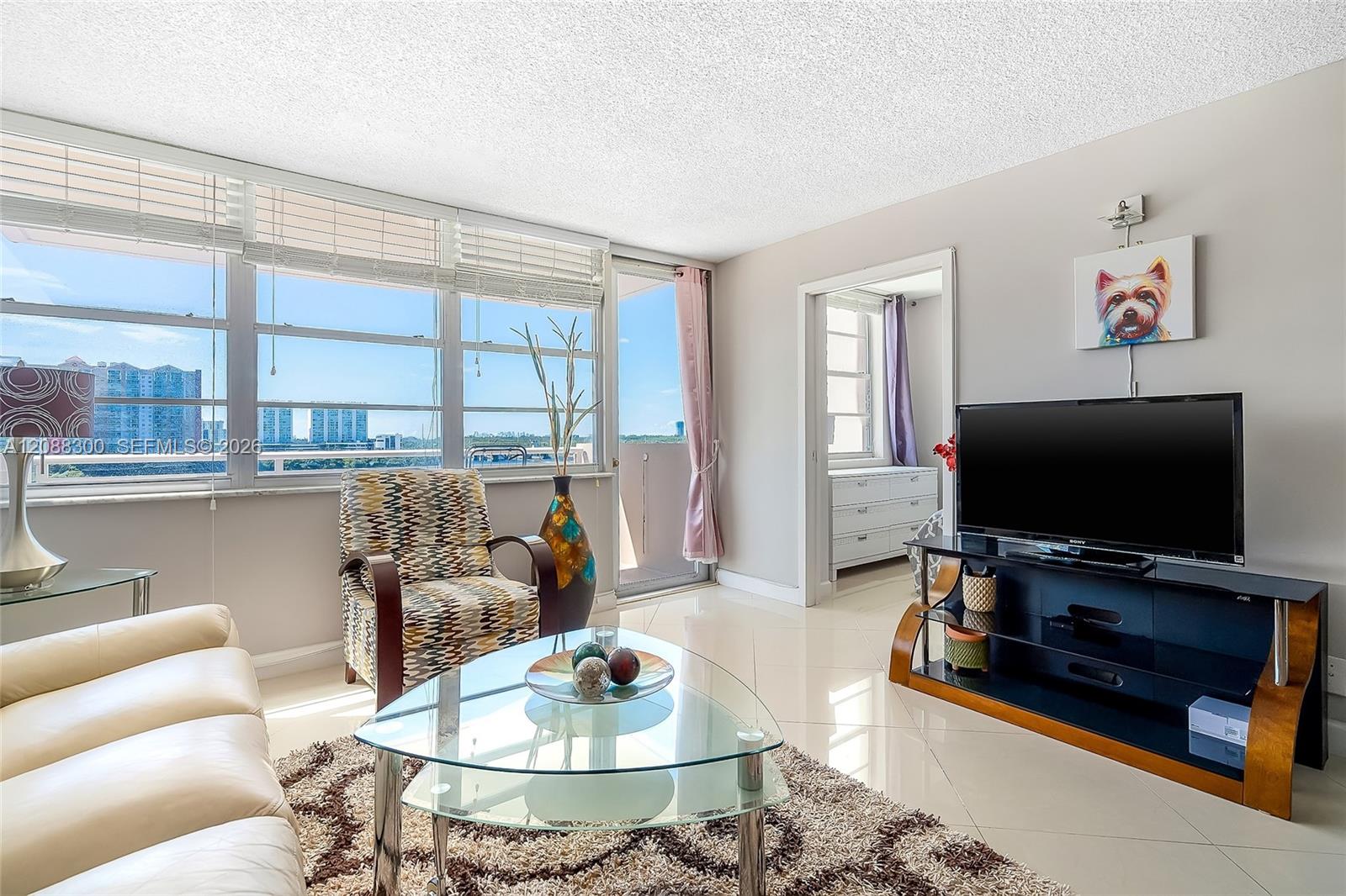 See details 801 2 / 2 975 sq. ft. $ 2026-09-13 0 Photo
