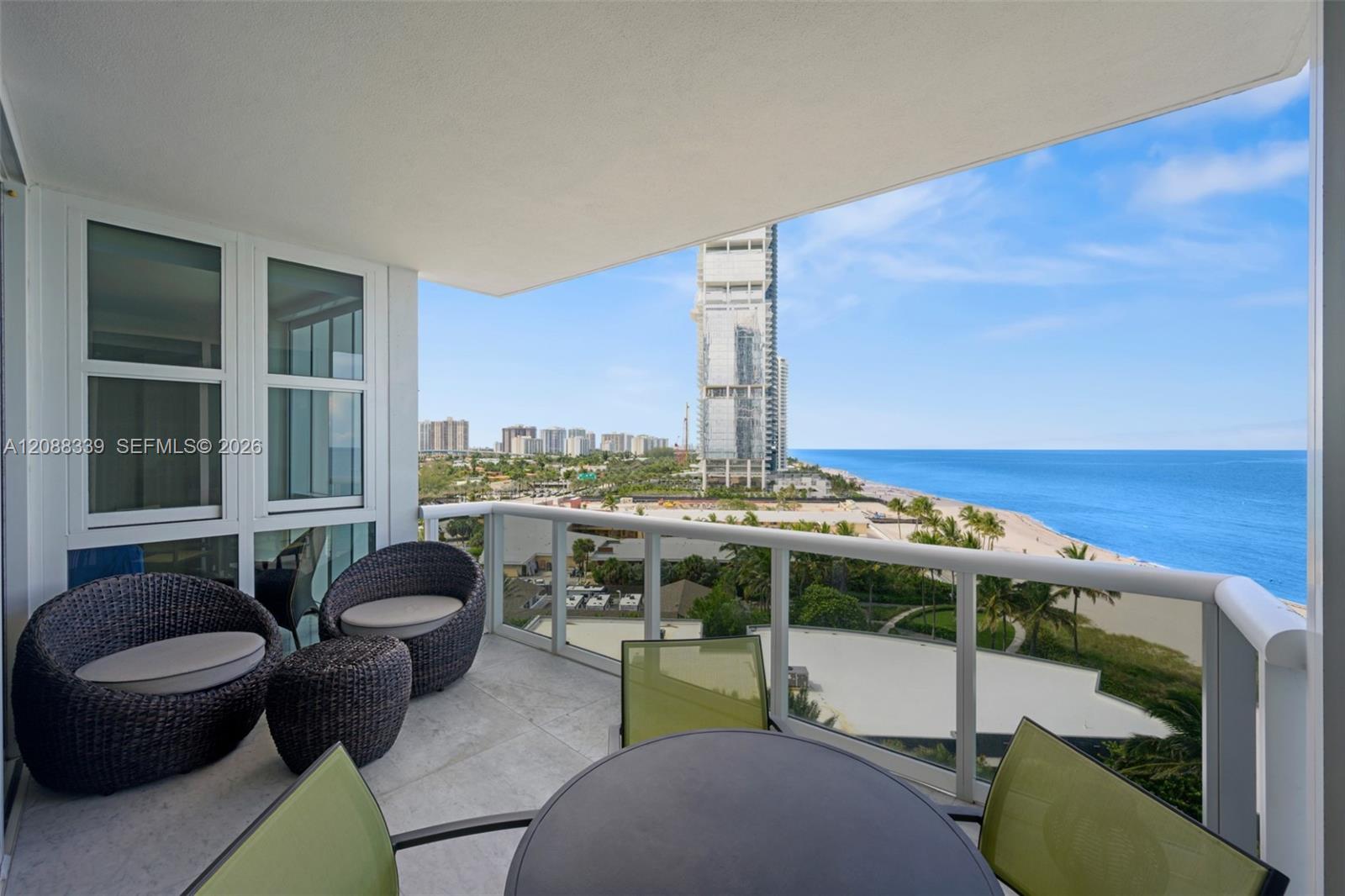 1006 3 / 4 2137 sq. ft. $ 2026-09-13 0 foto