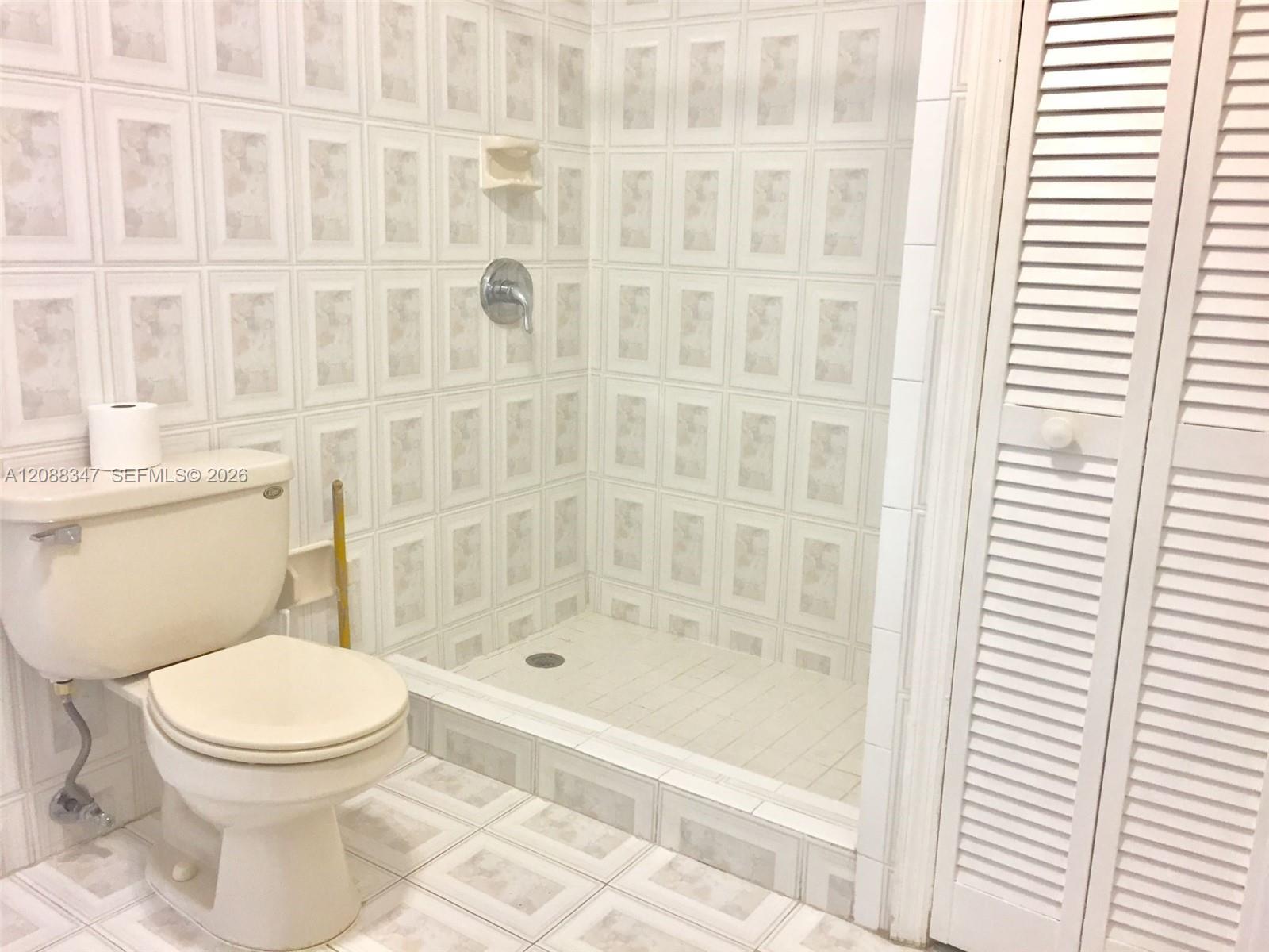   /  3994 sq. ft. $ 2026-09-13 0 foto