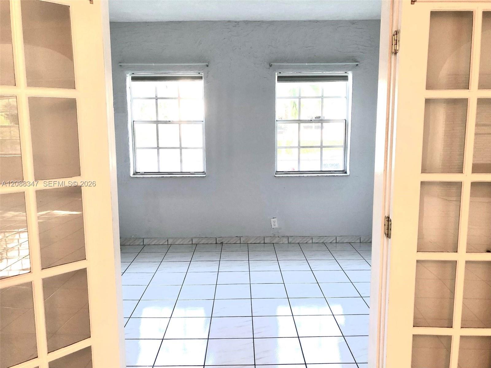   /  3994 sq. ft. $ 2026-09-13 0 foto