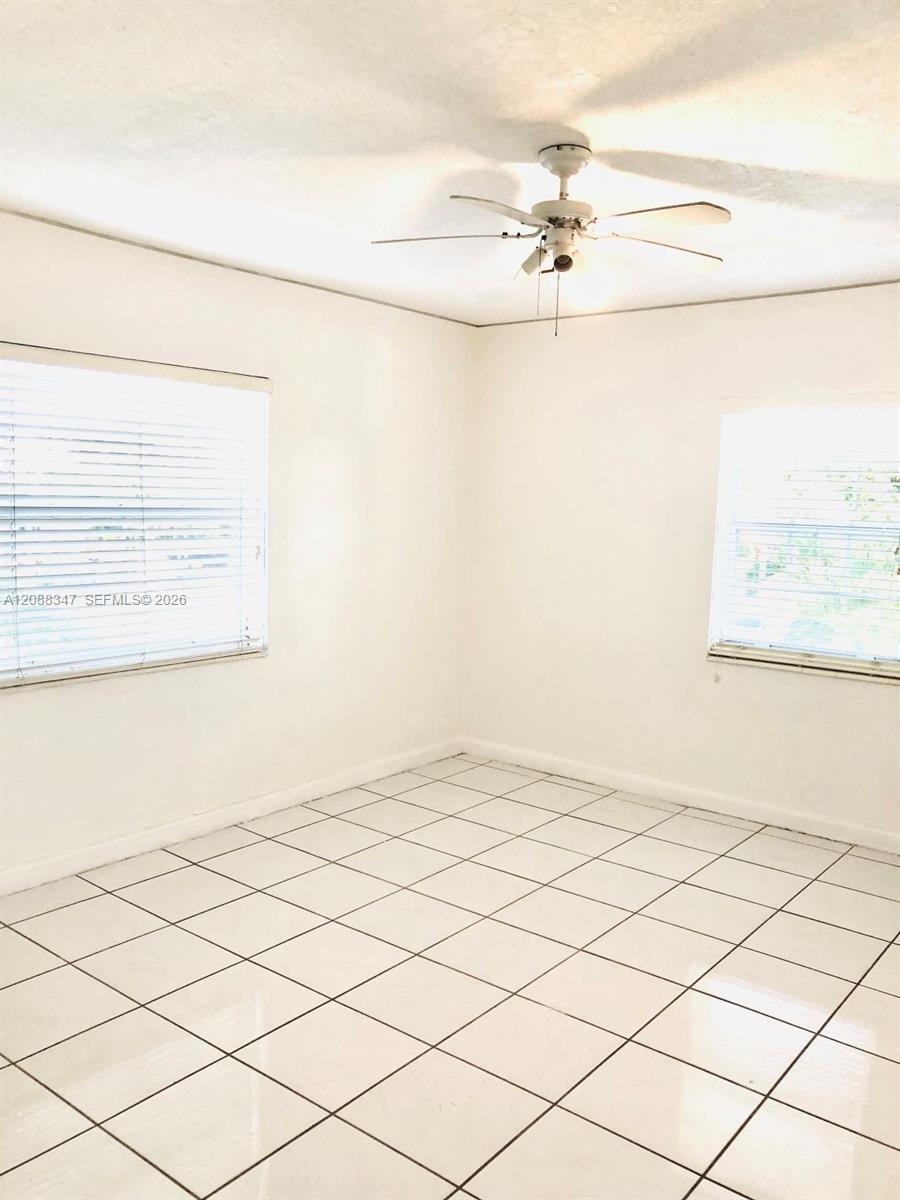   /  3994 sq. ft. $ 2026-09-13 0 foto