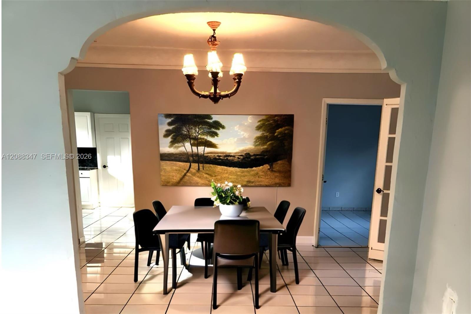   /  3994 sq. ft. $ 2026-09-13 0 foto