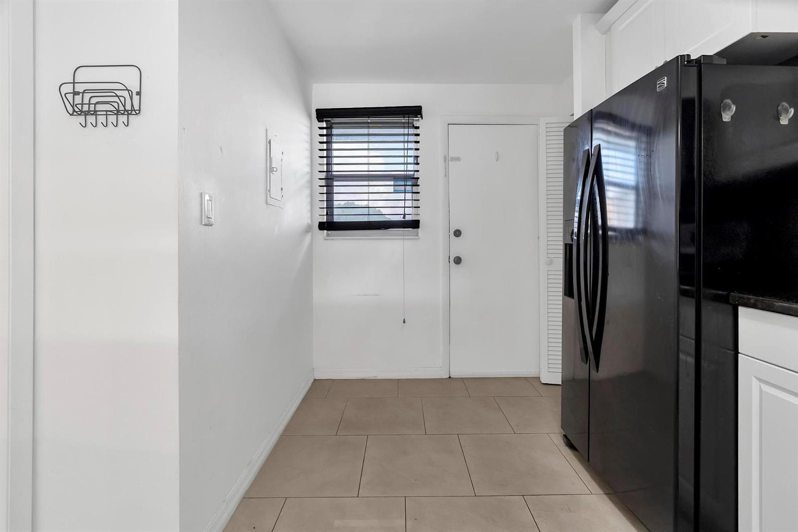 Ver detalles 405-1 1 / 1036 sq. ft. $ 2026-09-20 0 foto