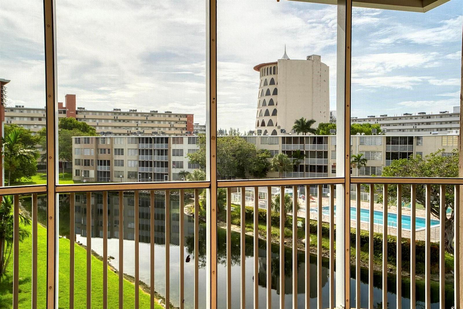 Ver detalles 405-1 1 / 1036 sq. ft. $ 2026-09-20 0 foto