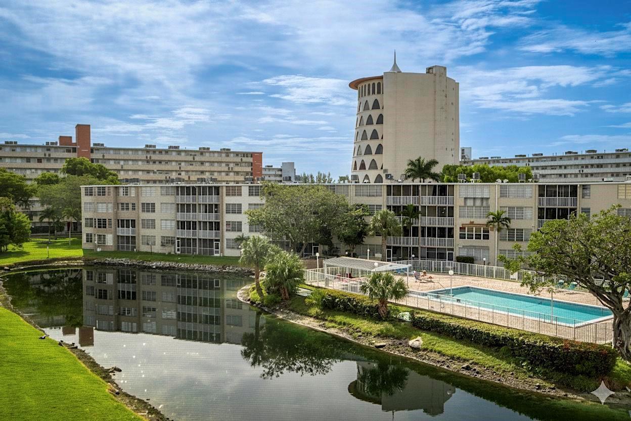 Ver detalles 405-1 1 / 1036 sq. ft. $ 2026-09-20 0 foto