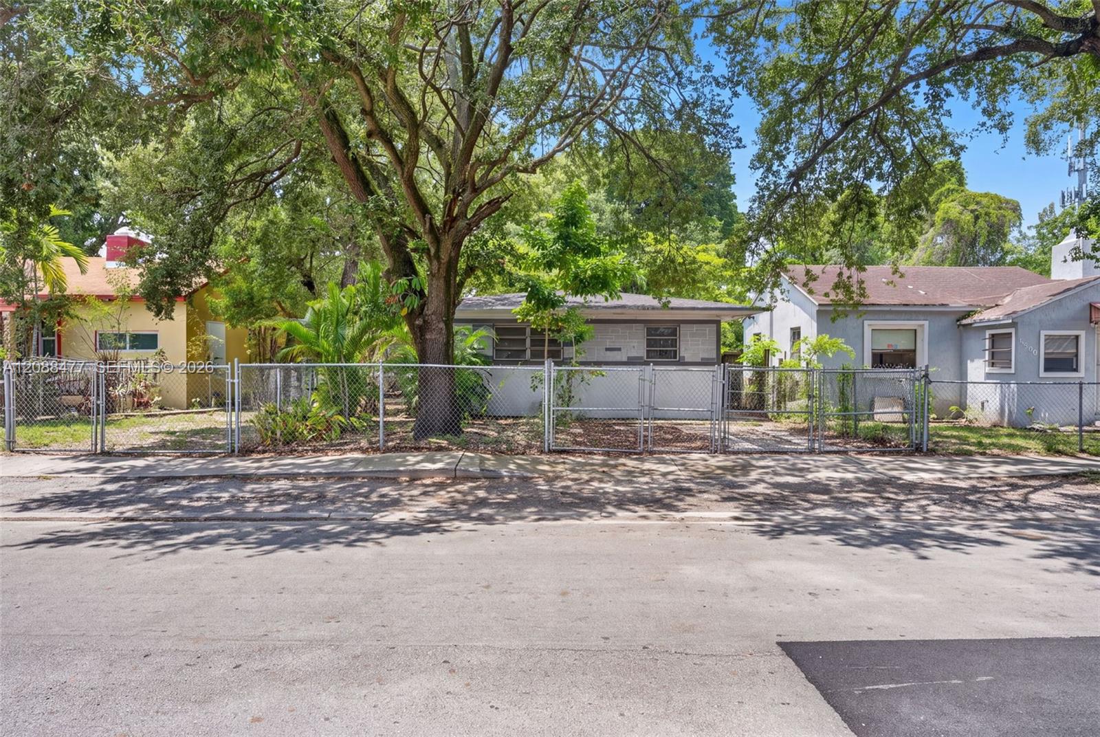   /  1225 sq. ft. $ 2026-09-14 0 foto