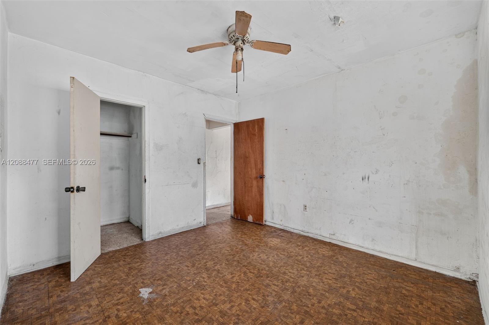   /  1225 sq. ft. $ 2026-09-14 0 foto