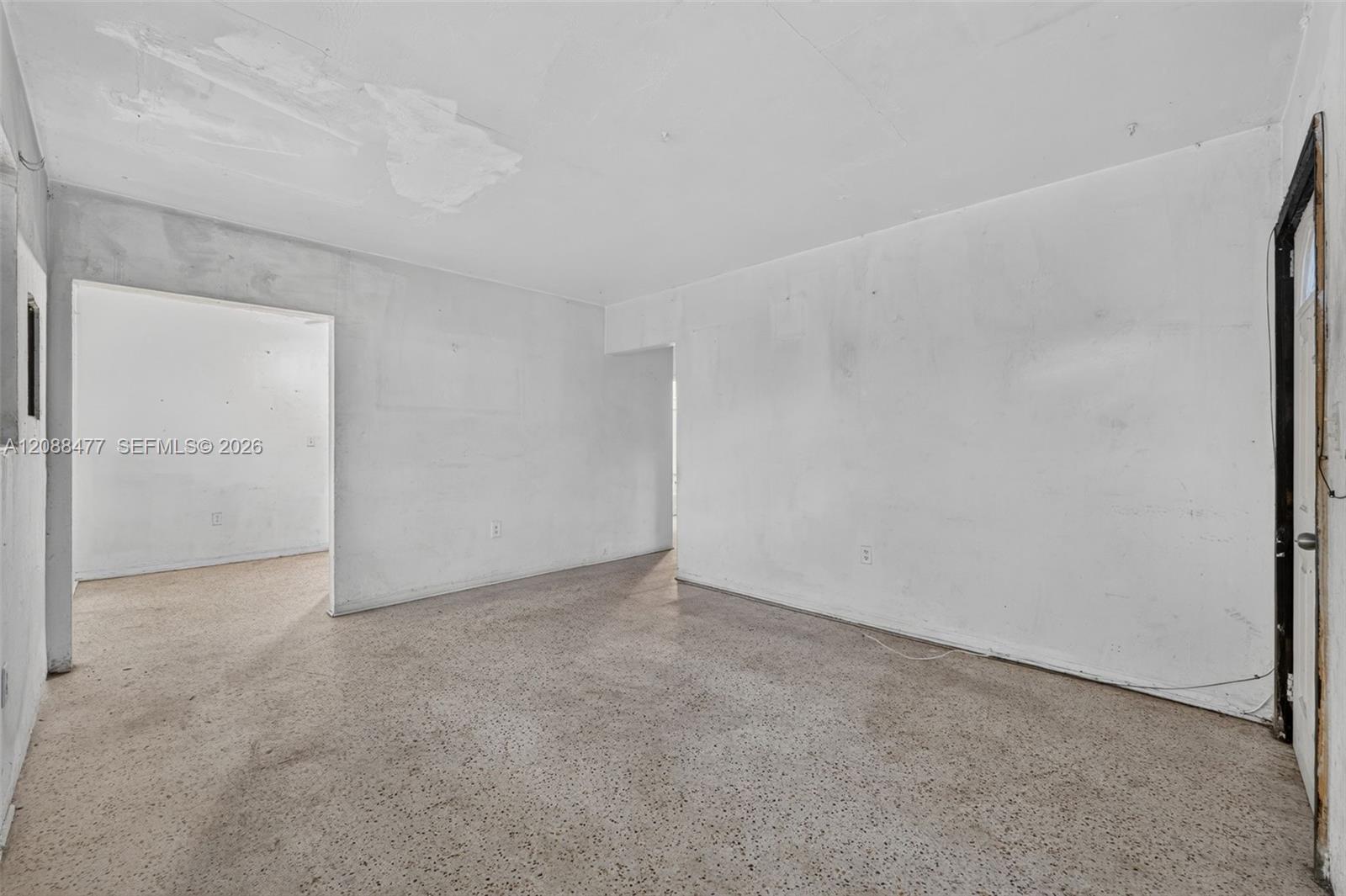  /  1225 sq. ft. $ 2026-09-14 0 foto