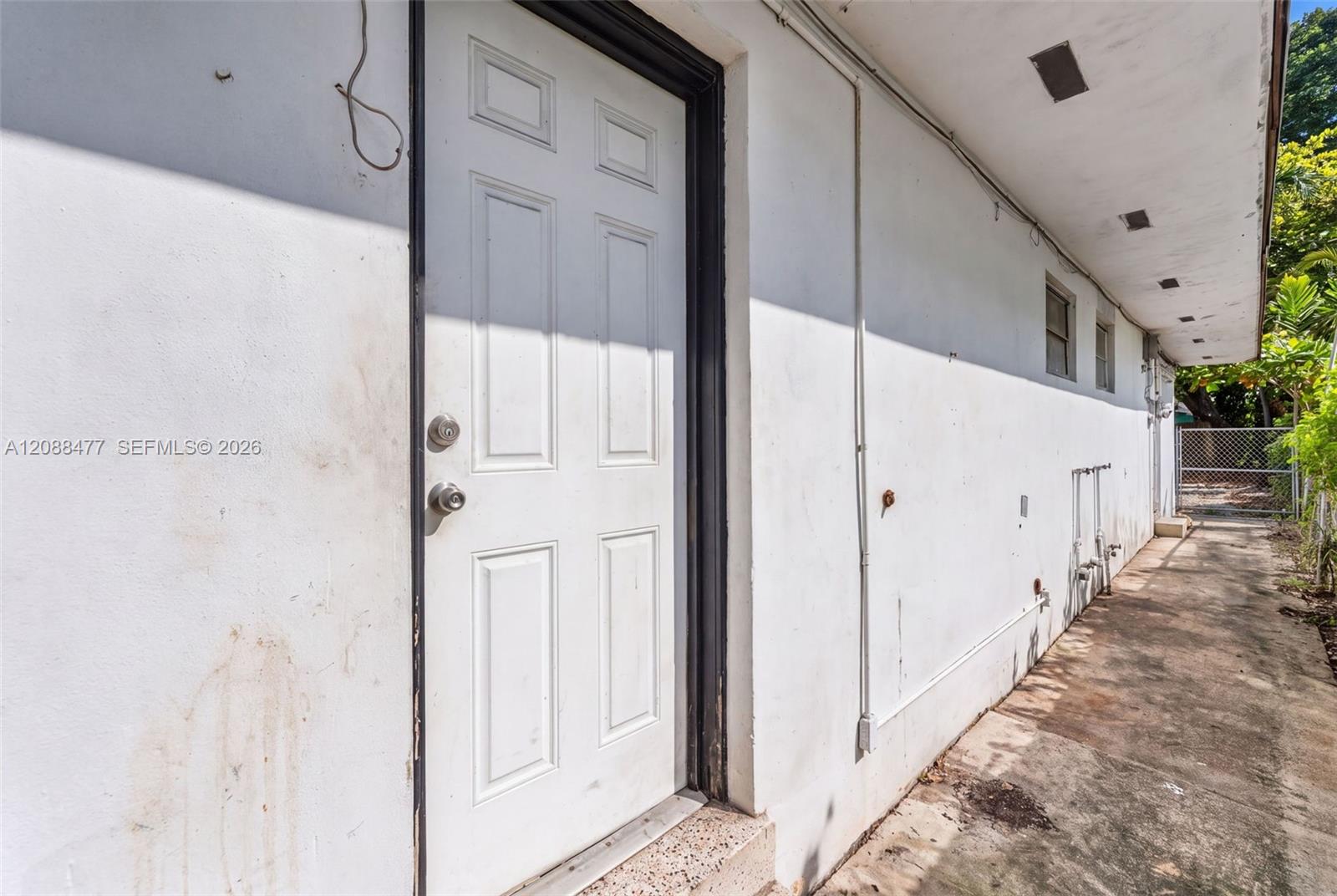   /  1225 sq. ft. $ 2026-09-14 0 foto