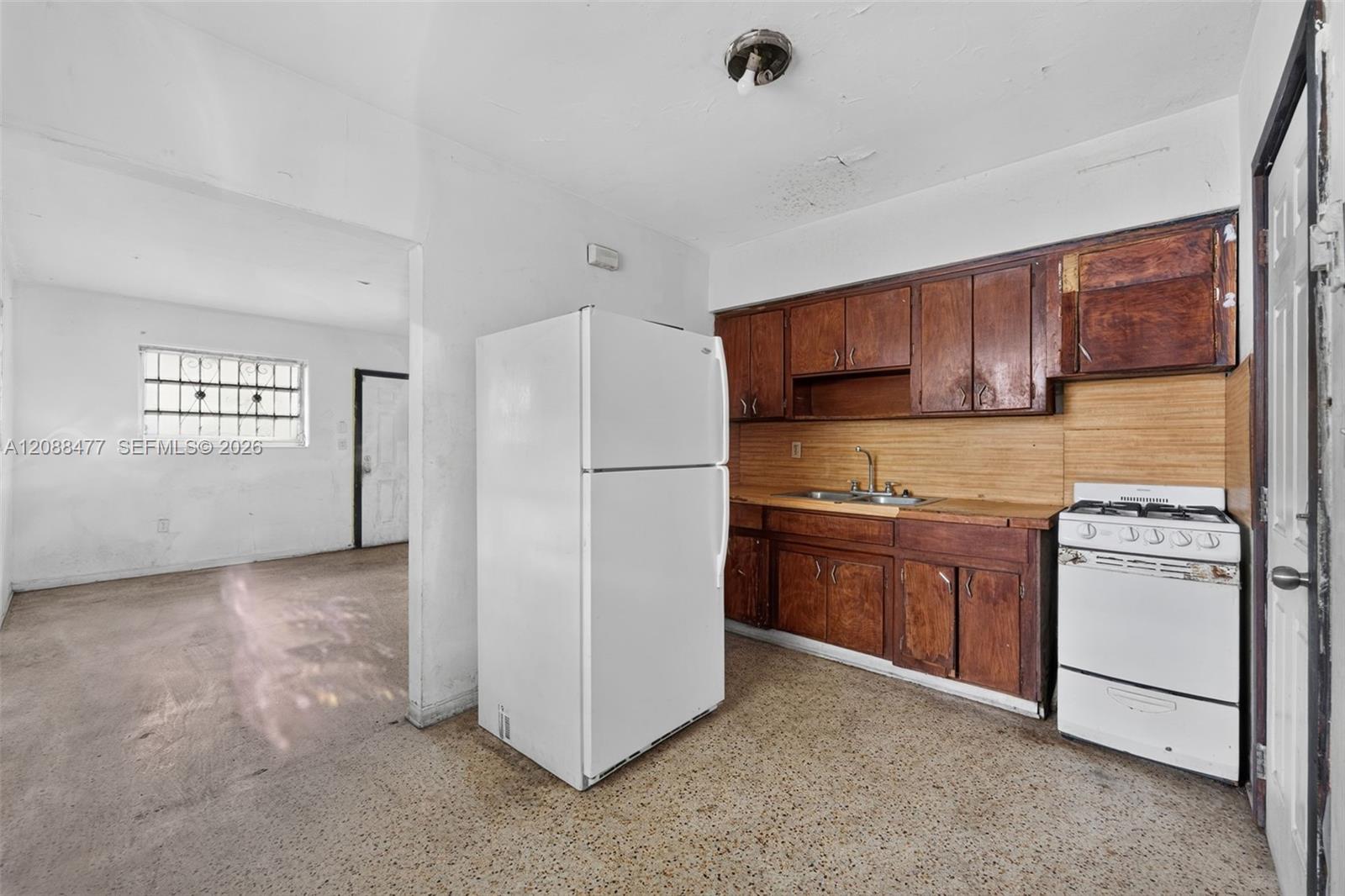   /  1225 sq. ft. $ 2026-09-14 0 foto