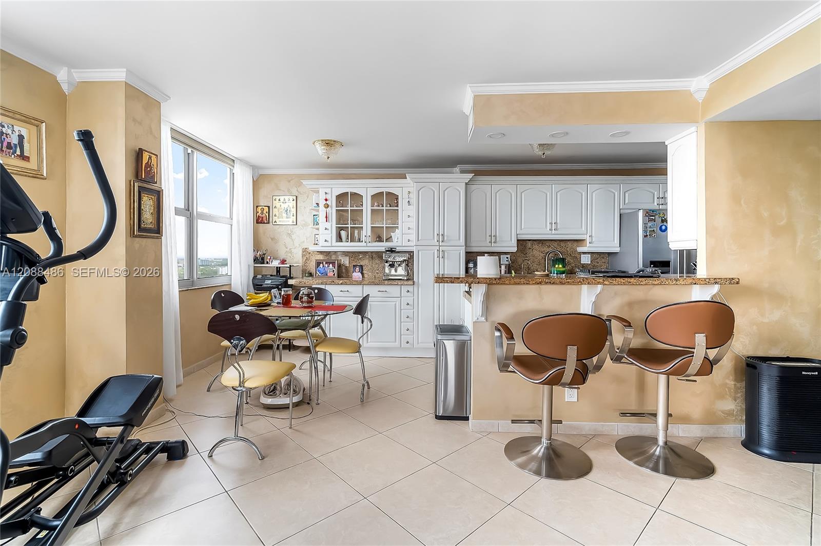 1704 3 / 3 1890 sq. ft. $ 2026-09-14 0 Photo