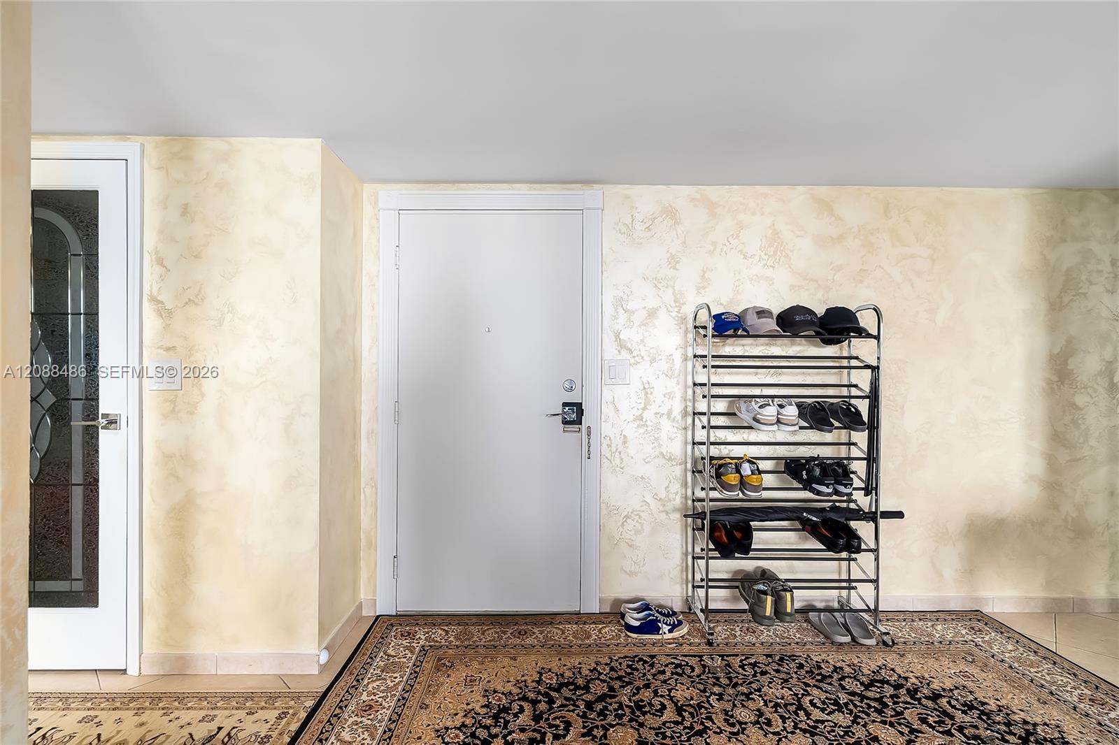 1704 3 / 3 1890 sq. ft. $ 2026-09-14 0 Photo