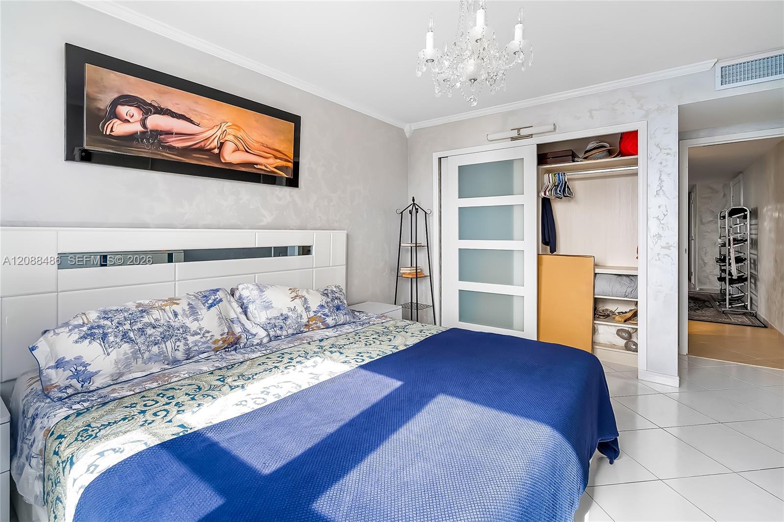 1704 3 / 3 1890 sq. ft. $ 2026-09-14 0 Photo