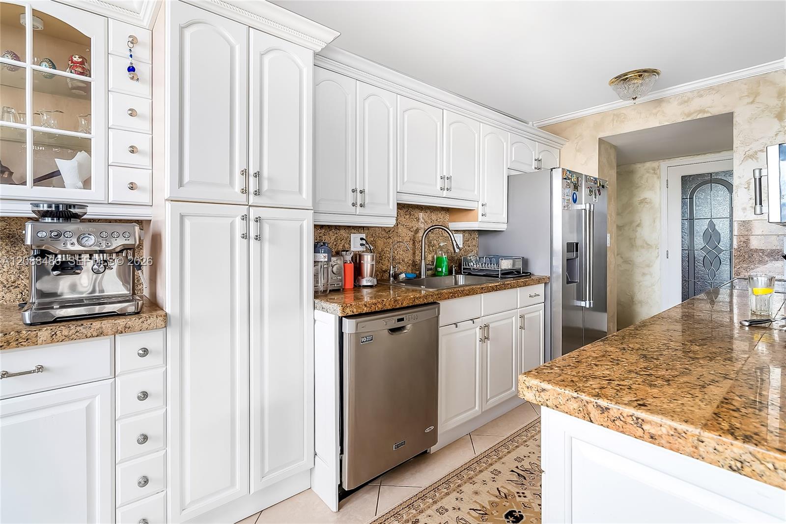 1704 3 / 3 1890 sq. ft. $ 2026-09-14 0 Photo
