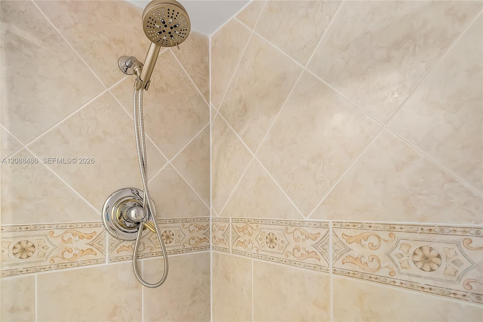 1704 3 / 3 1890 sq. ft. $ 2026-09-14 0 Photo