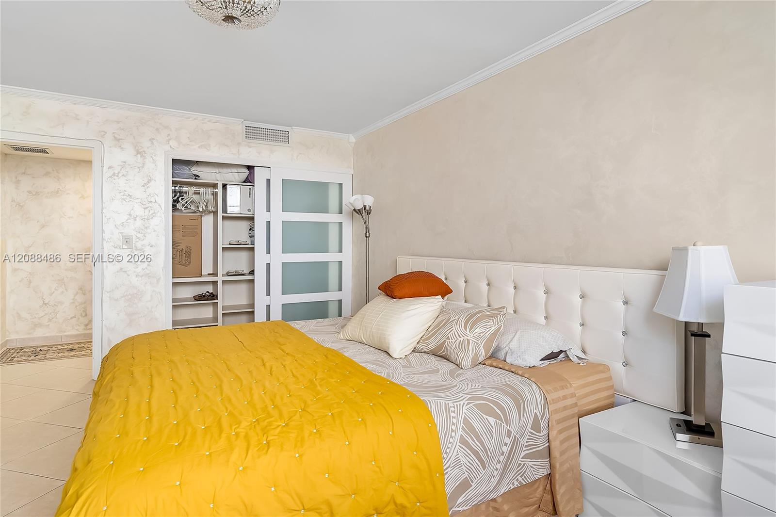 1704 3 / 3 1890 sq. ft. $ 2026-09-14 0 Photo