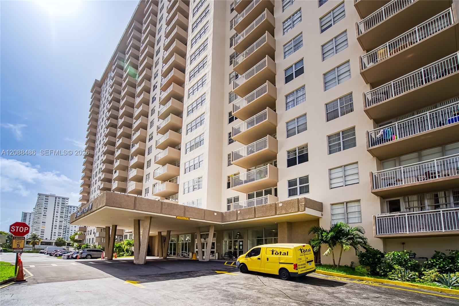 1704 3 / 3 1890 sq. ft. $ 2026-09-14 0 Photo