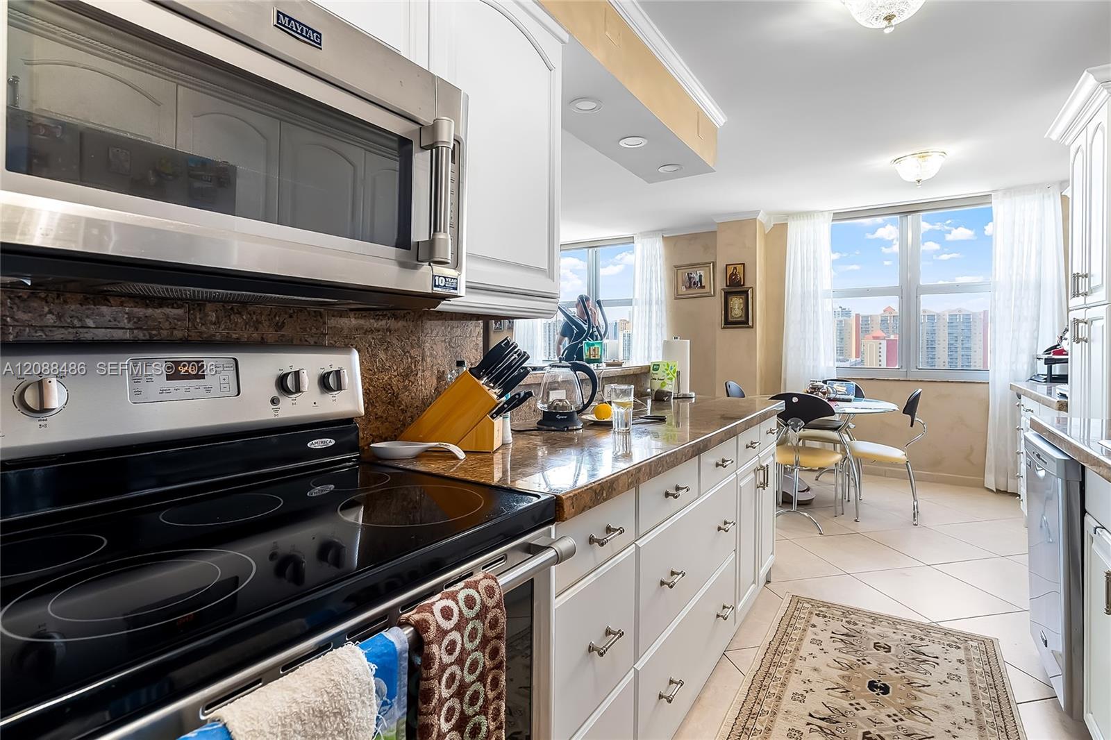 1704 3 / 3 1890 sq. ft. $ 2026-09-14 0 Photo