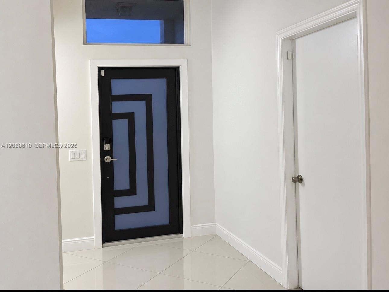 7384 3 / 2 1304 sq. ft. $ 2026-09-14 0 foto
