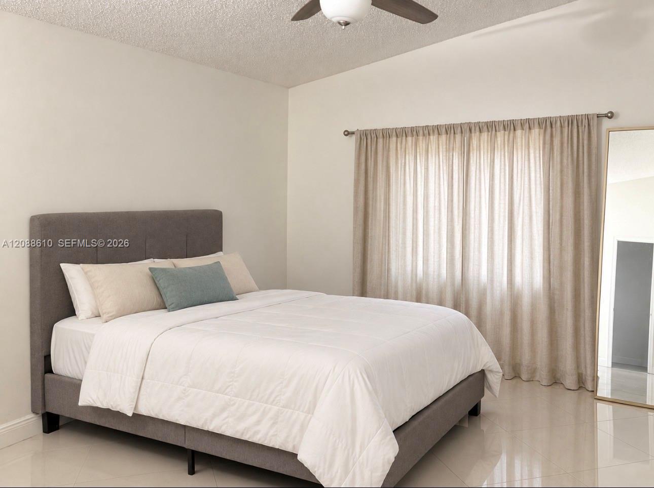7384 3 / 2 1304 sq. ft. $ 2026-09-14 0 foto