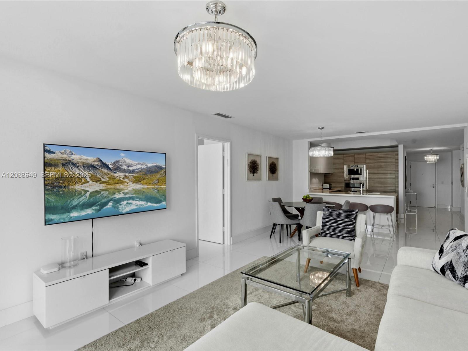 See details 4-2506 2 / 3 1524 sq. ft. $ 2026-09-14 0 Photo