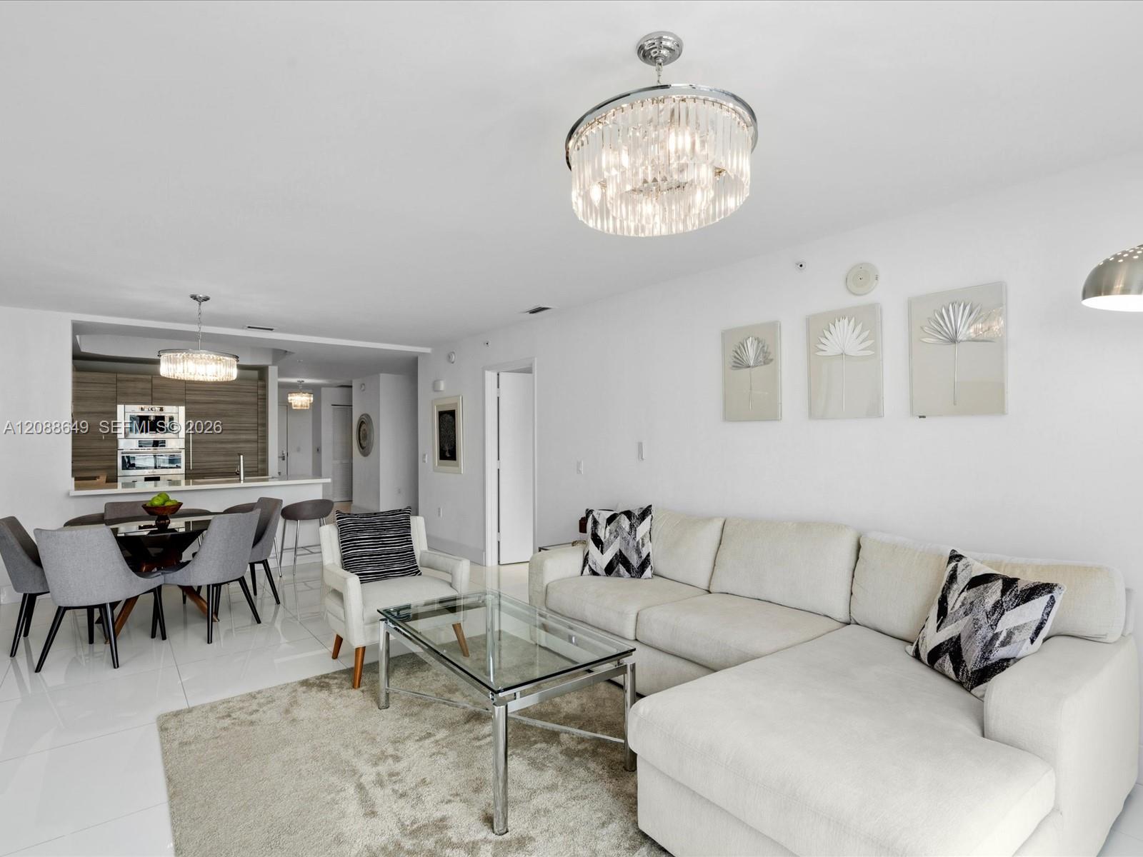 See details 4-2506 2 / 3 1524 sq. ft. $ 2026-09-14 0 Photo