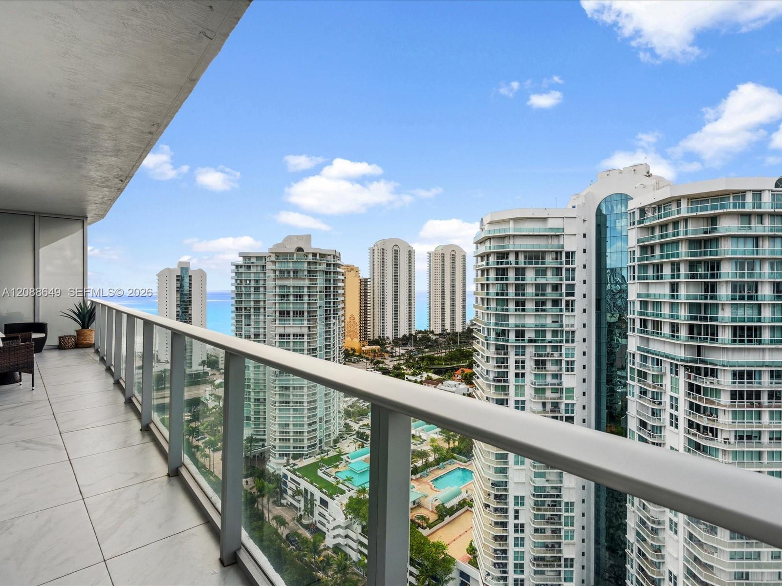 See details 4-2506 2 / 3 1524 sq. ft. $ 2026-09-14 0 Photo