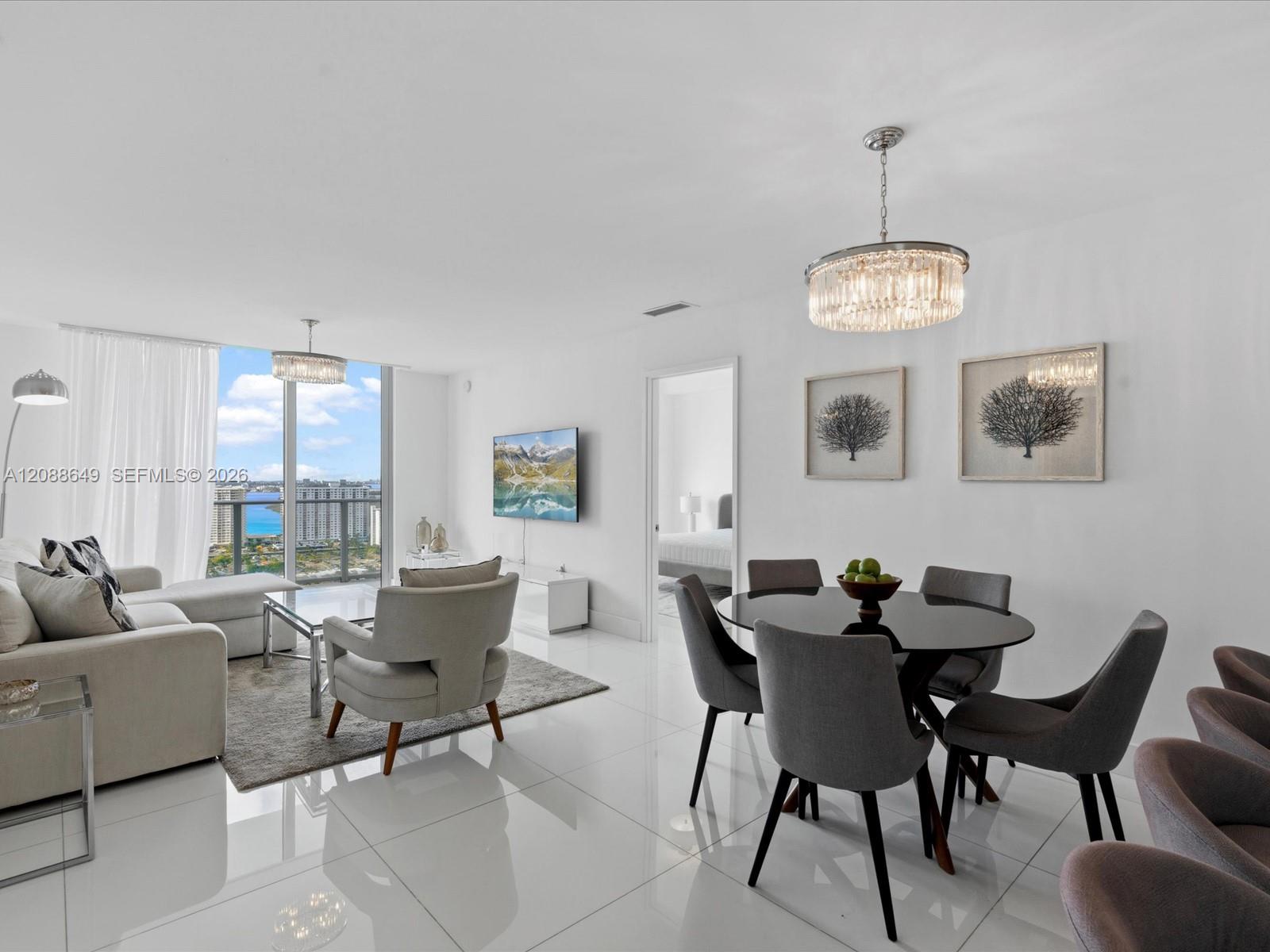 See details 4-2506 2 / 3 1524 sq. ft. $ 2026-09-14 0 Photo