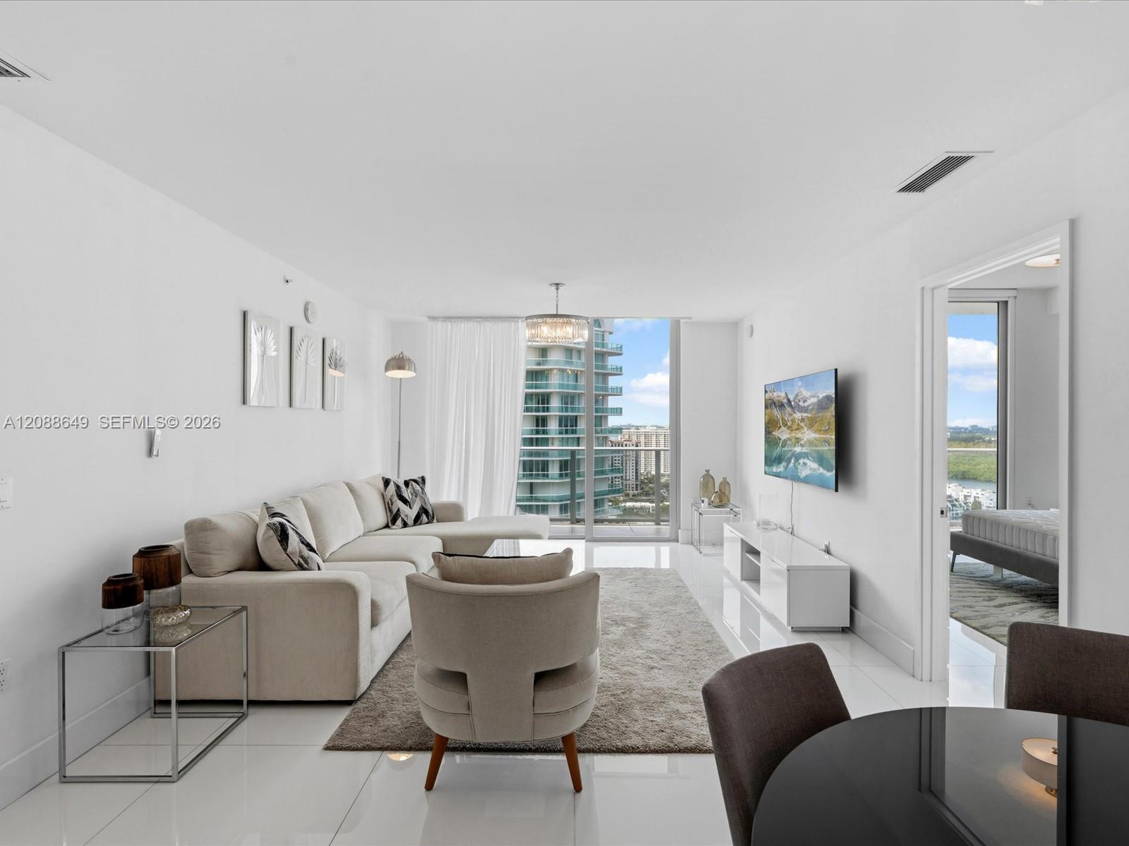 See details 4-2506 2 / 3 1524 sq. ft. $ 2026-09-14 0 Photo